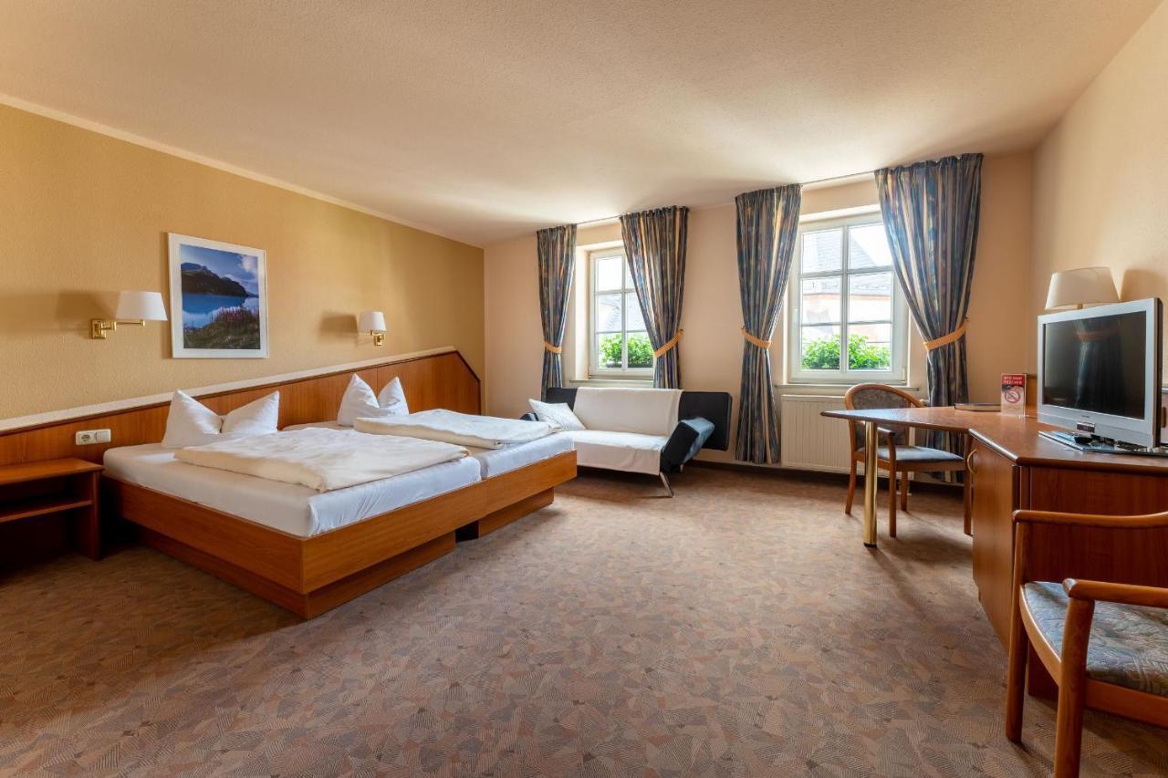 Hotel Reussischer Hof Schmolln  Luaran gambar